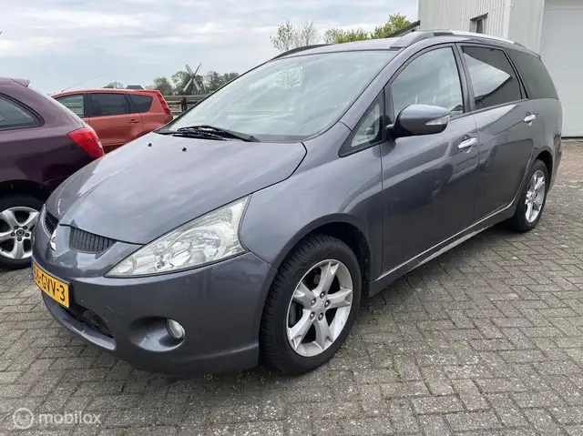 Mitsubishi Grandis 2.4-16V InSport - 7 Persoons