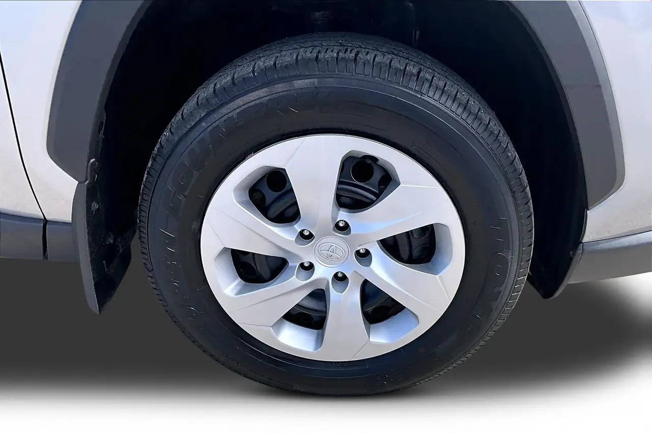 Toyota RAV 4 снимка Toyota RAV 4