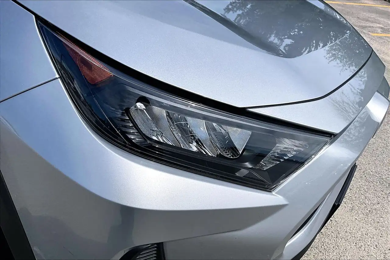 Toyota RAV 4 снимка Toyota RAV 4