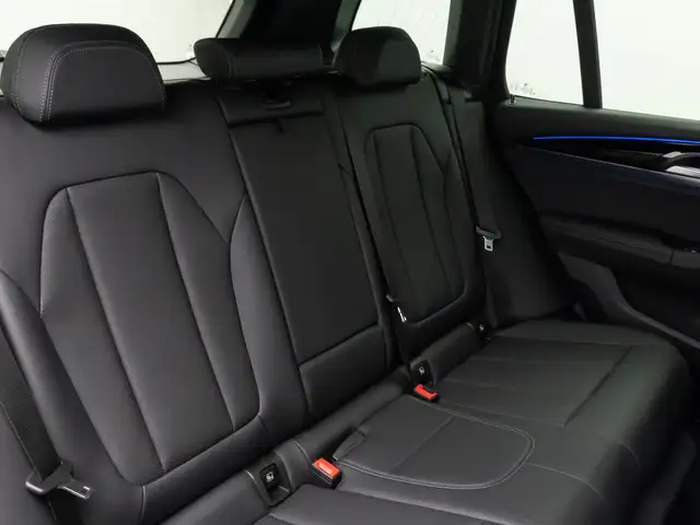 BMW X3 view 29