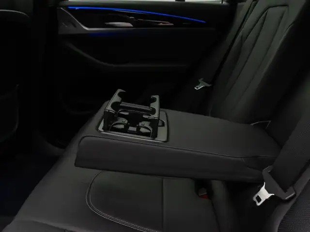BMW X3 view 28