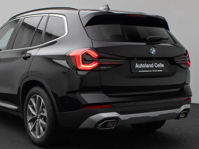 BMW X3 view 16
