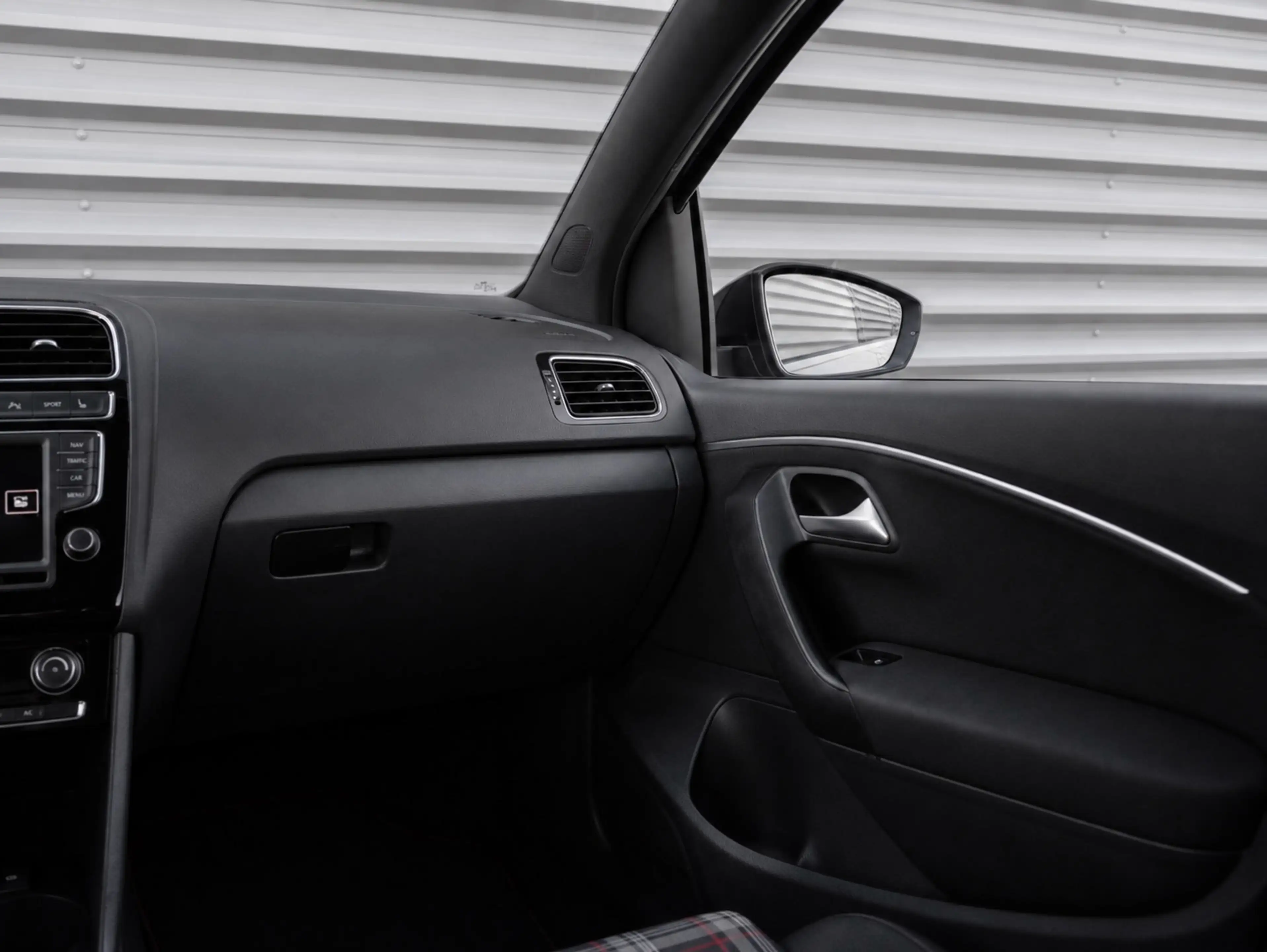Volkswagen Polo GTI 1.8 TSI Navi Automaat Cruise Stoelverwarming — photo 46