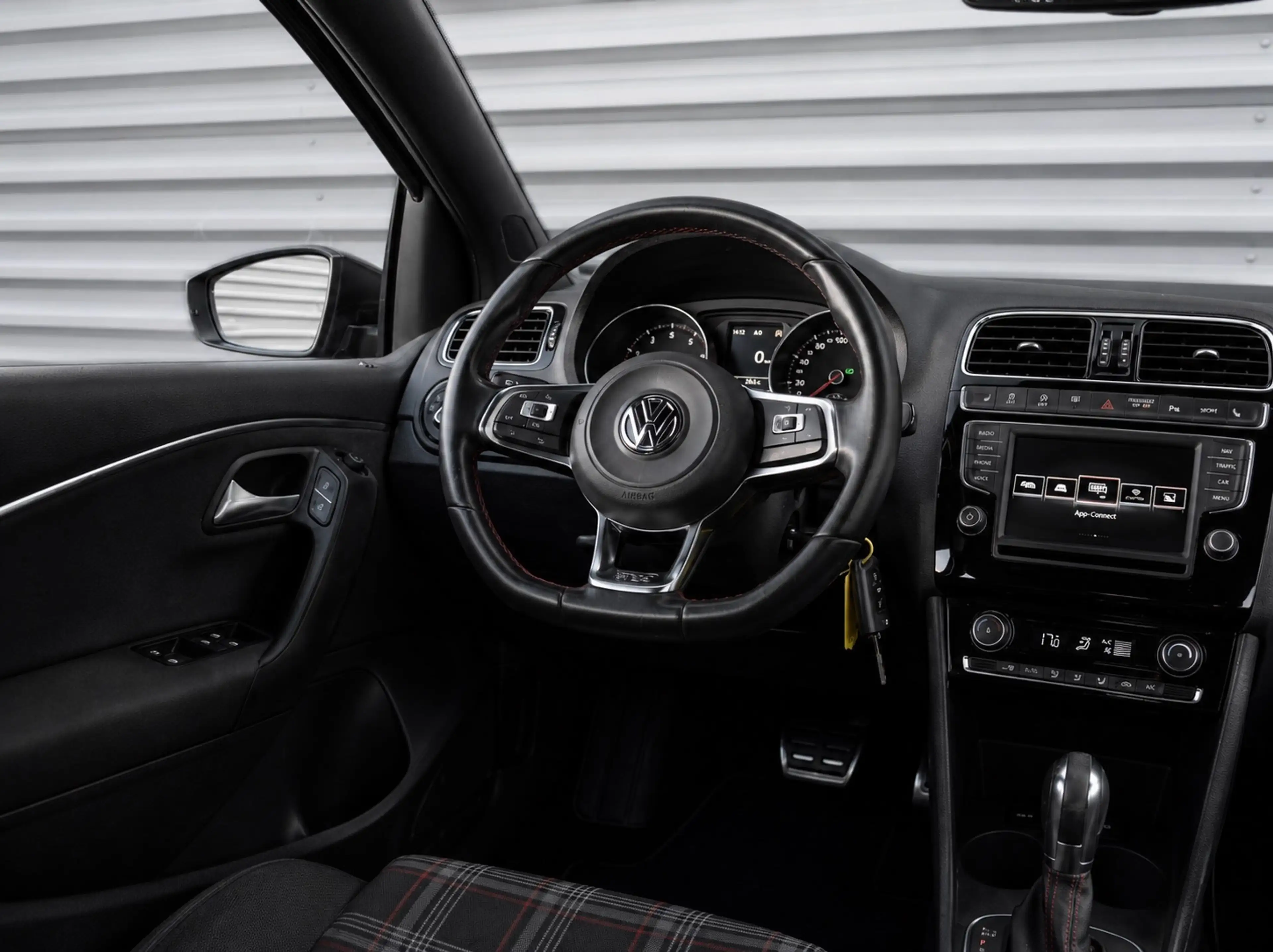 Volkswagen Polo GTI 1.8 TSI Navi Automaat Cruise Stoelverwarming — photo 33