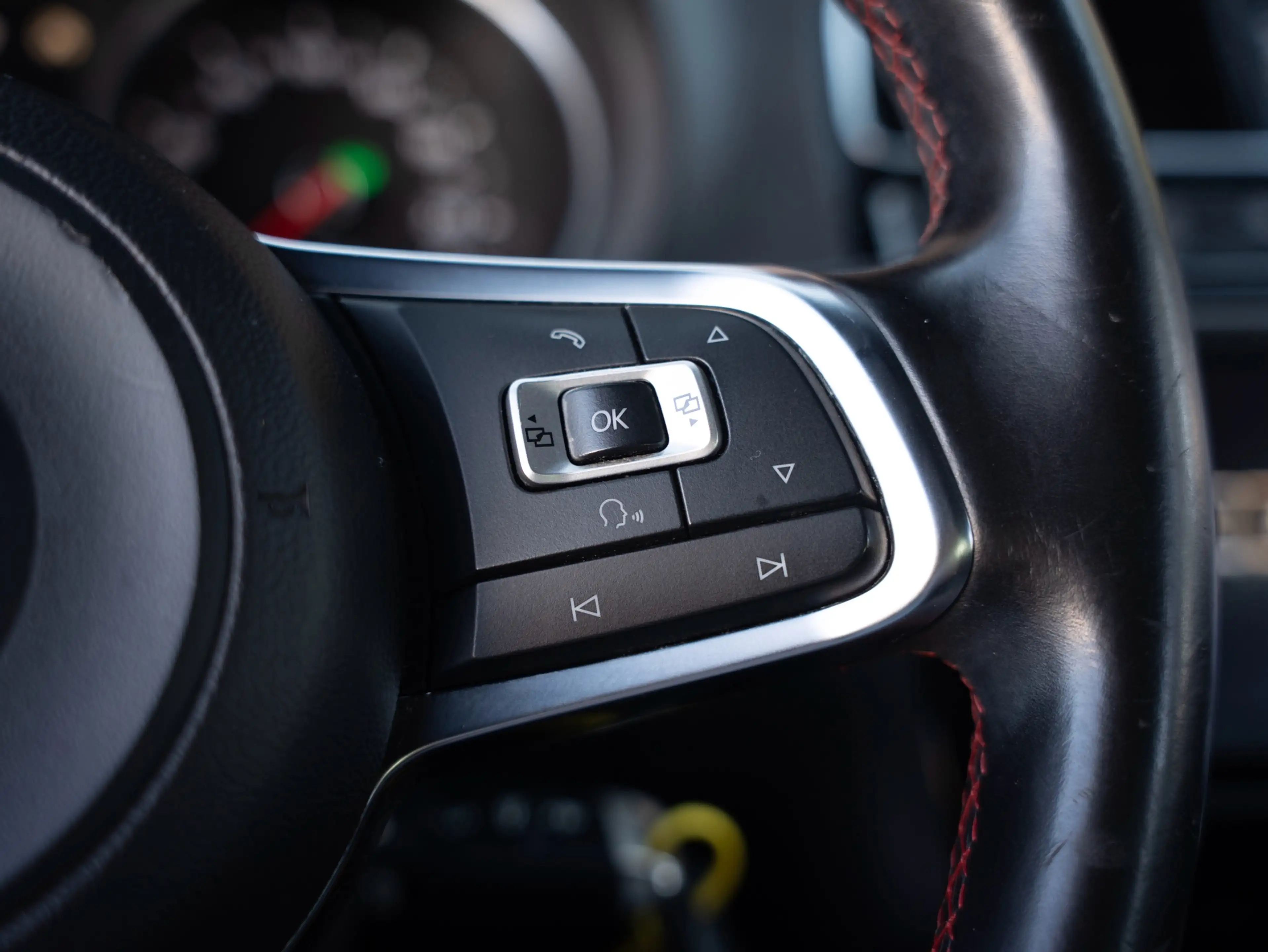 Volkswagen Polo GTI 1.8 TSI Navi Automaat Cruise Stoelverwarming — photo 28