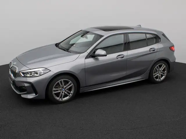 BMW 1 Series view 12