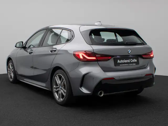 BMW 1 Series view 9
