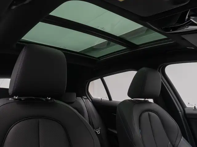 BMW 1 Series view 30