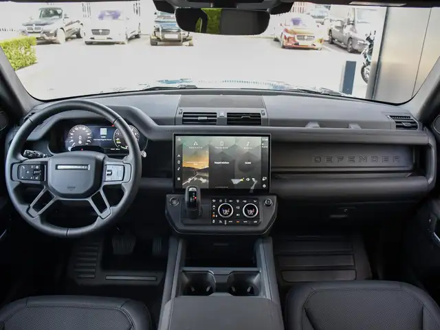 Land Rover Defender view 13