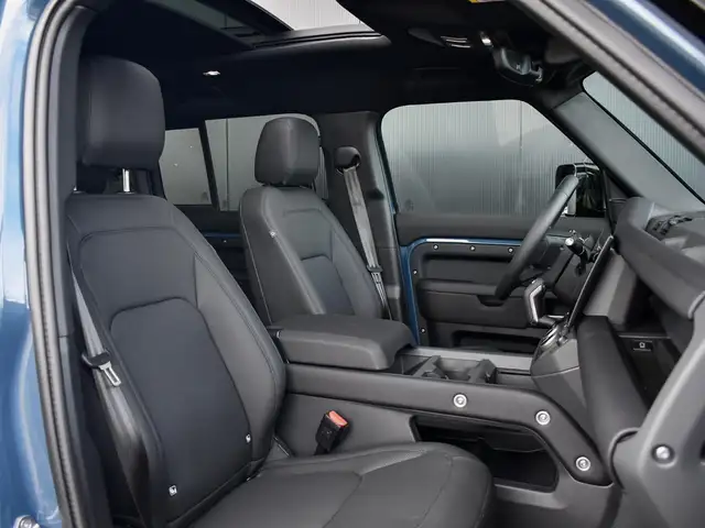 Land Rover Defender view 8