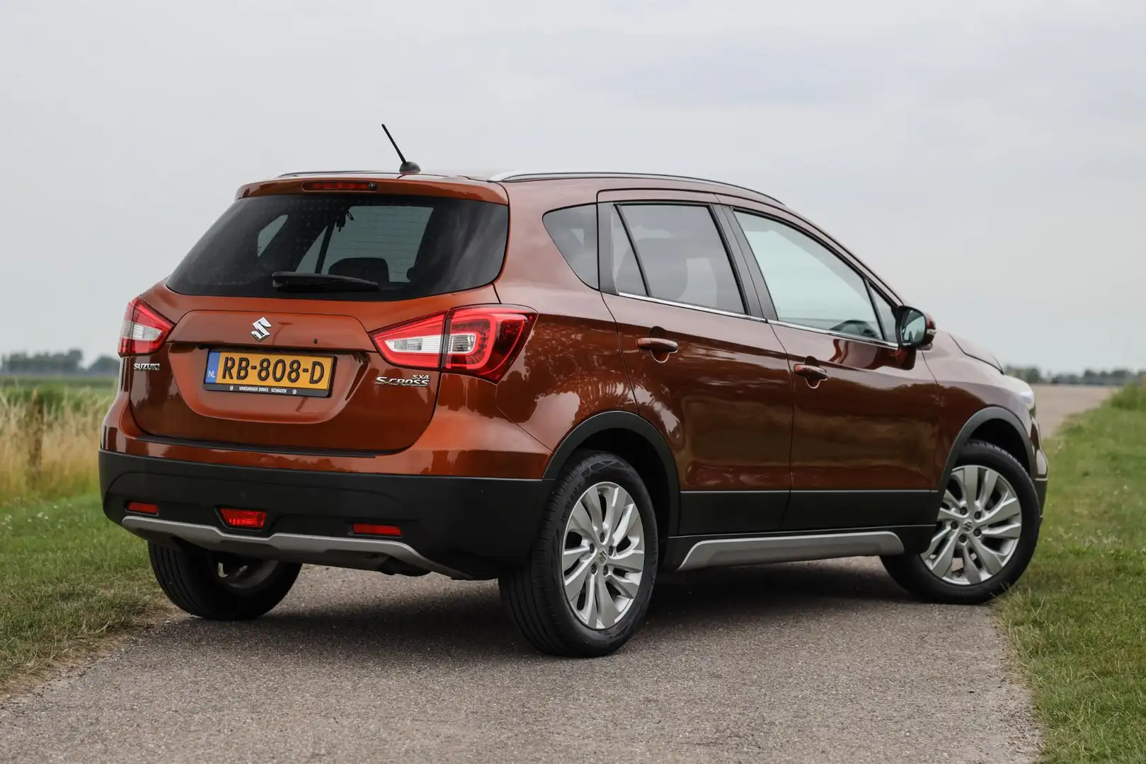 Suzuki S-Cross 1.4 Boosterjet 140 PK Exclusive ✅ LED ✅ Carplay ✅ Brown - 2