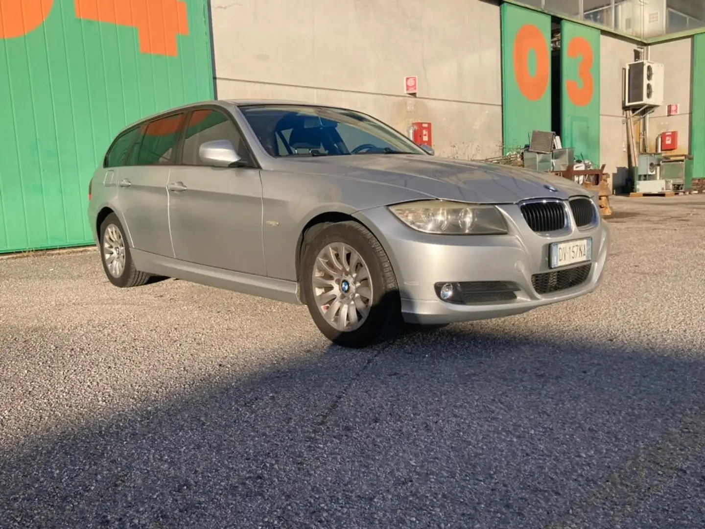 BMW 320 Serie 3 E91 Touring 320d Touring Attiva FL Argento - 2
