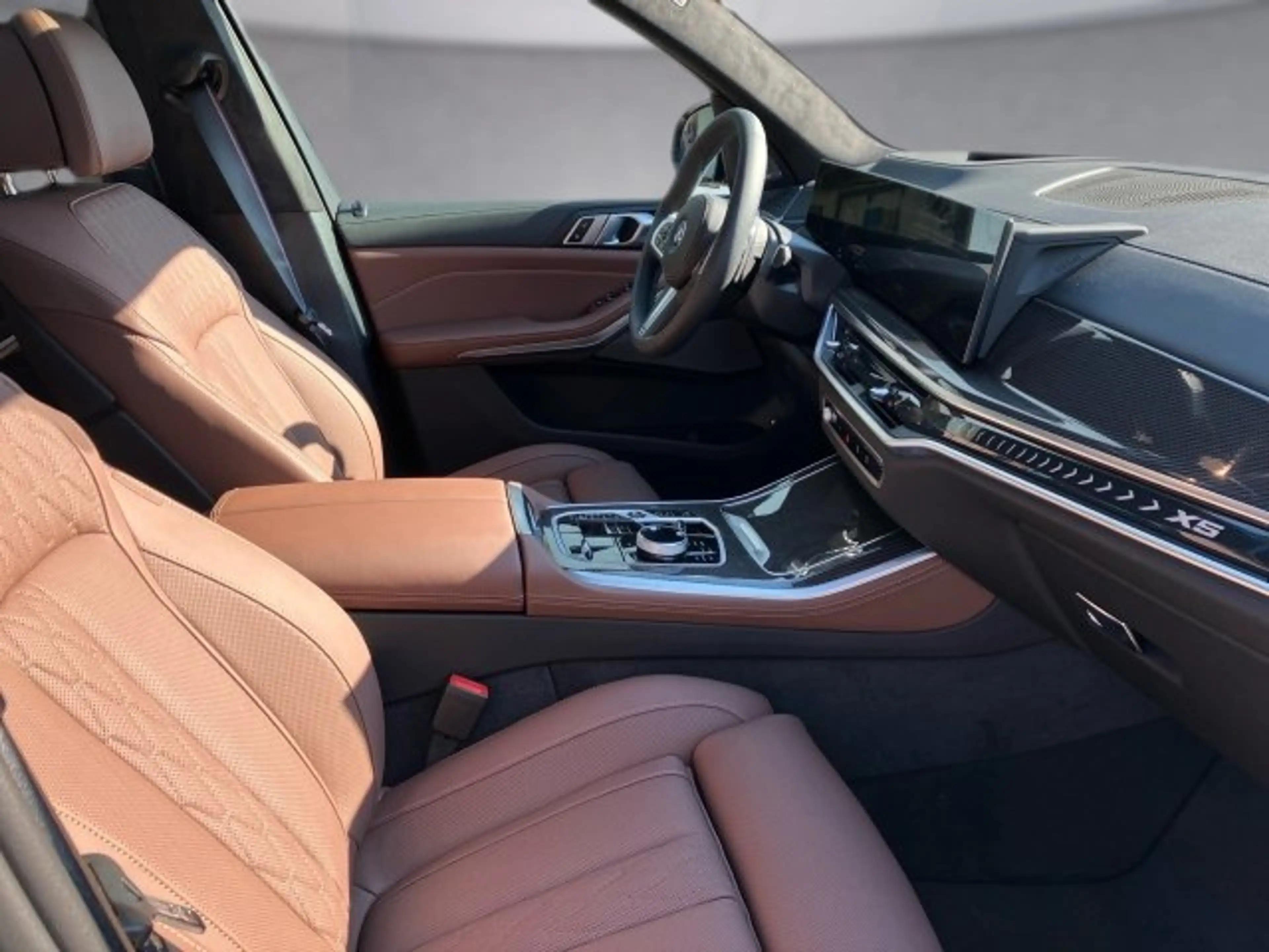 BMW X5 xDrive50e G05 XB1 — photo 11