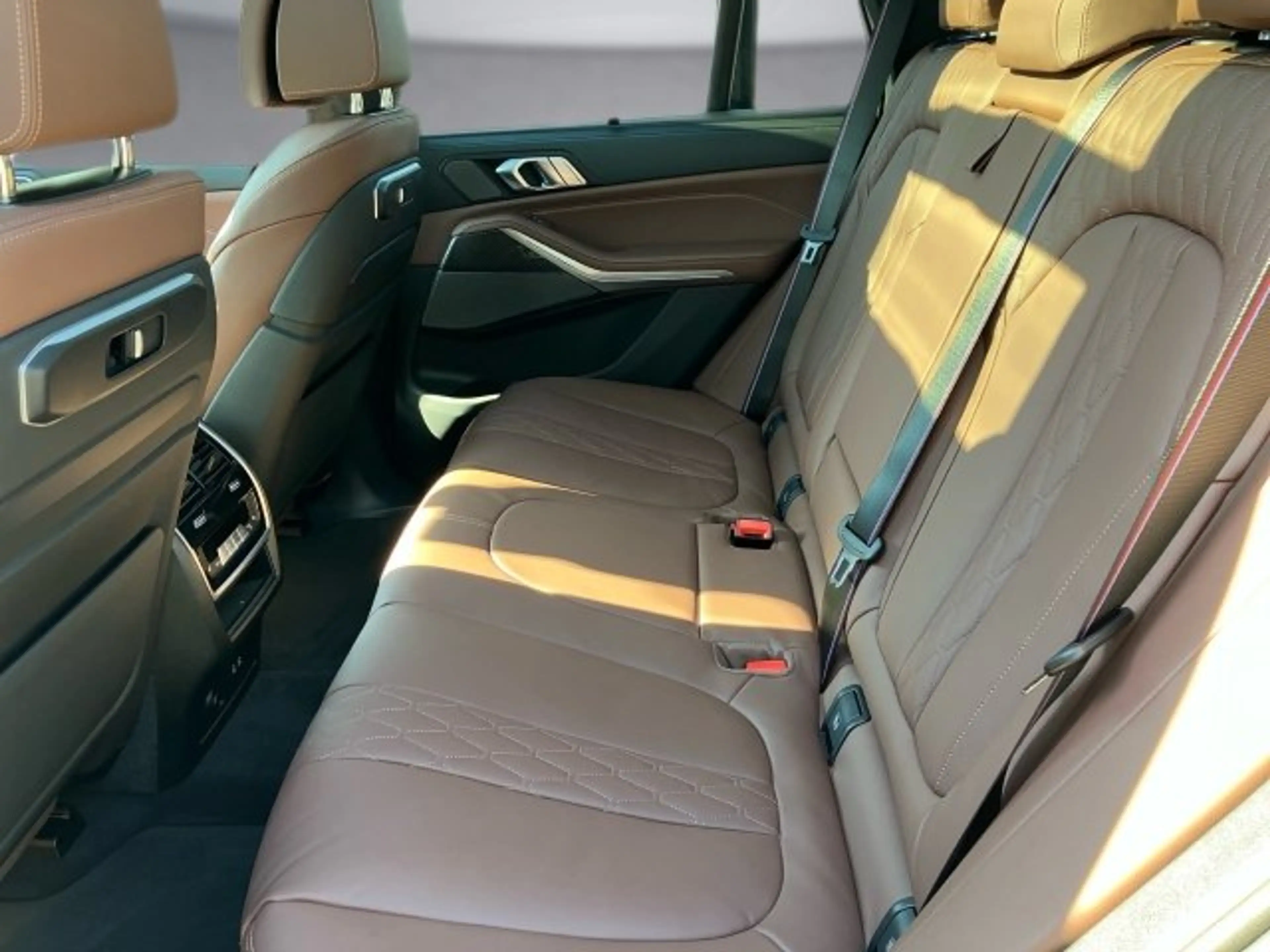 BMW X5 xDrive50e G05 XB1 — photo 12