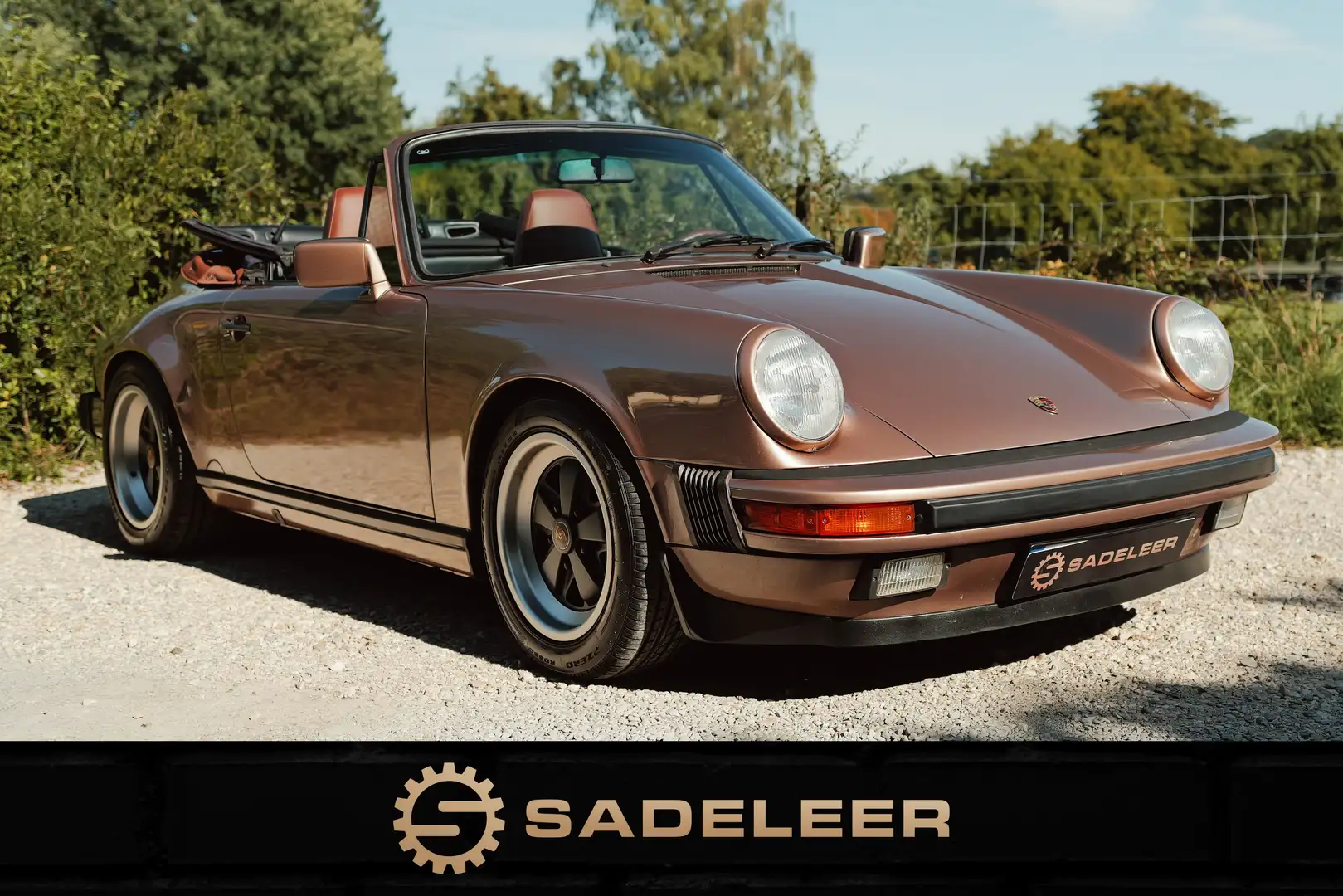 Porsche 911 Carrera 3.2 Cabriolet Bruin - 1