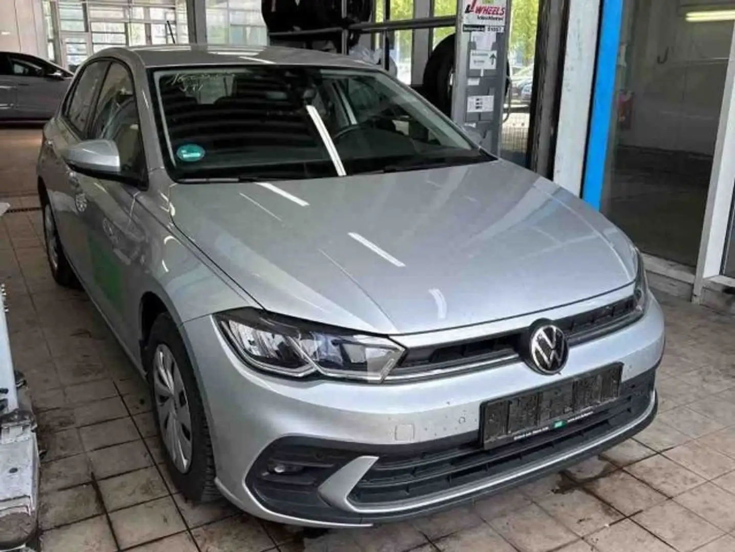 Volkswagen Polo 1.0 TSI LIFE LED+NAV+ACC+DAB+SHZ+PARKASSIST Silber - 2