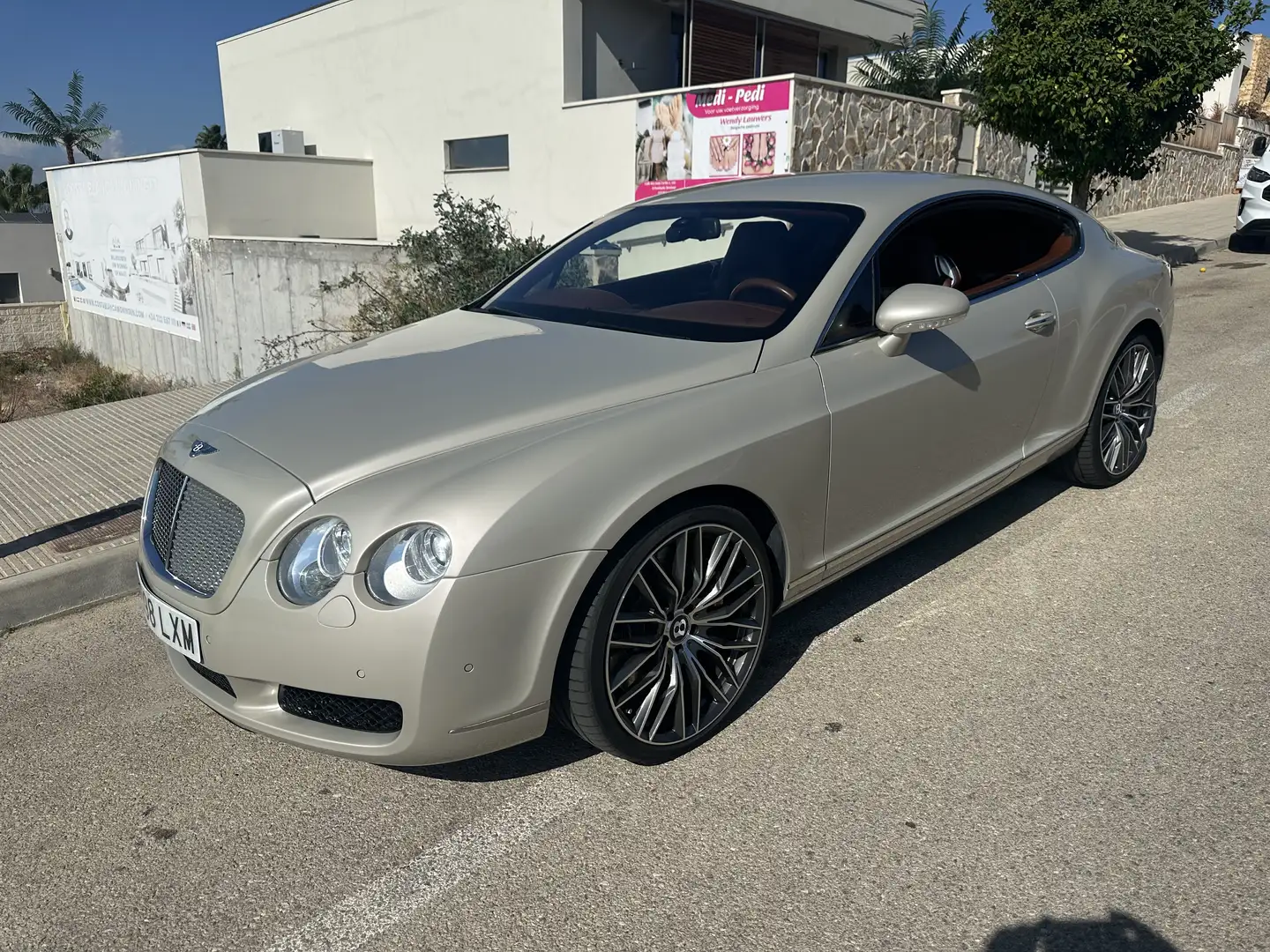 Bentley Continental GT w12 Beige - 1