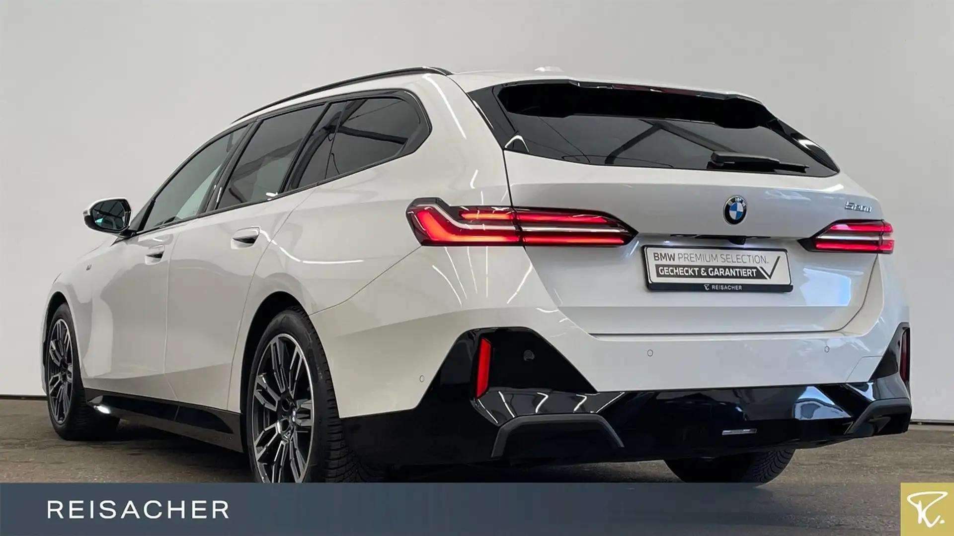 BMW 520 dA  M-Sport AHK ACC Sitzbelü HuD Standh 19"LM Blanc - 2