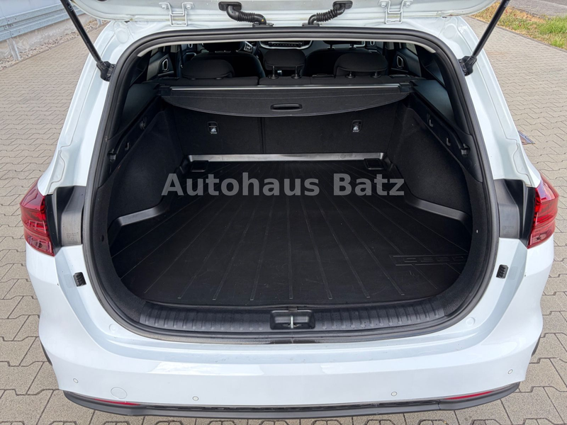 Kia Ceed SW / cee'd SW SHZ*LHZ*LED*Carplay — photo 9