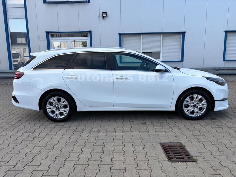 Kia Ceed SW / cee'd SW SHZ*LHZ*LED*Carplay — photo 6