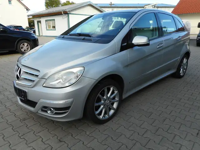 Mercedes-Benz B 180 B 170 NGT Leder werkstattgepflegt
