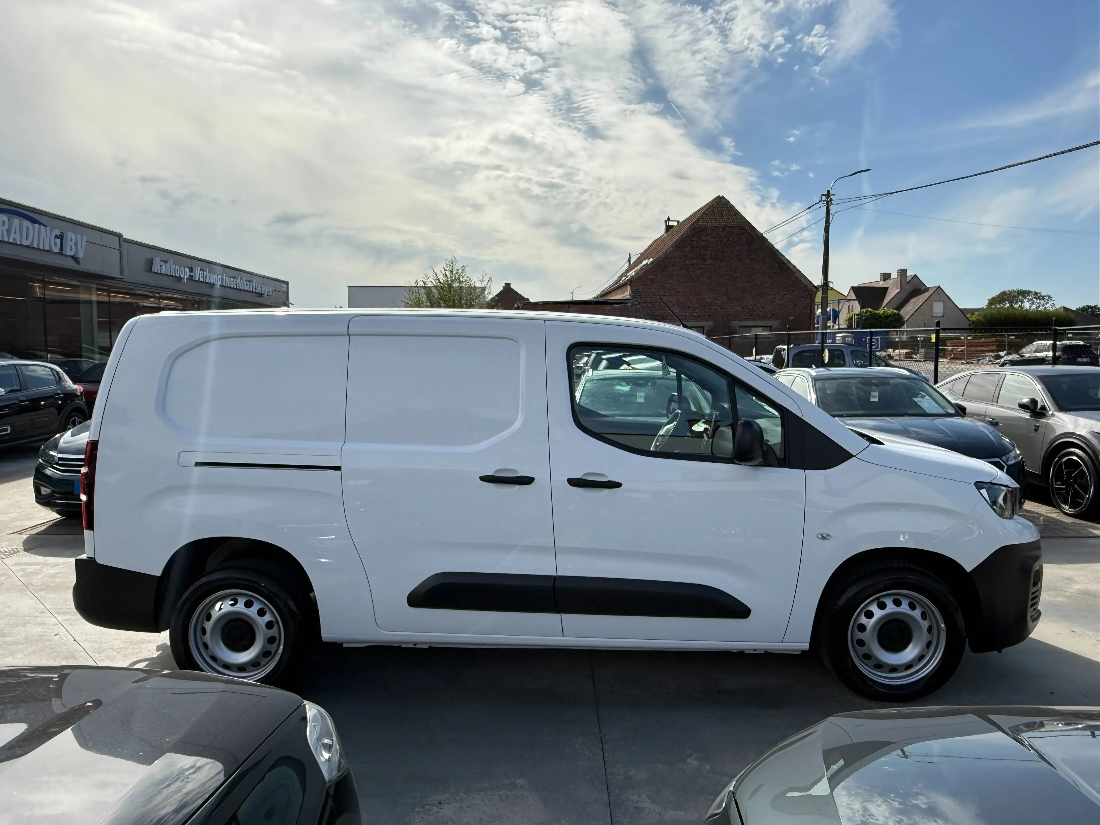 Peugeot Partner 1.5 BLUEHDI 102PK L2 CARPLAY NAVIGATIE BLUETOOTH PDC A/C — photo 4