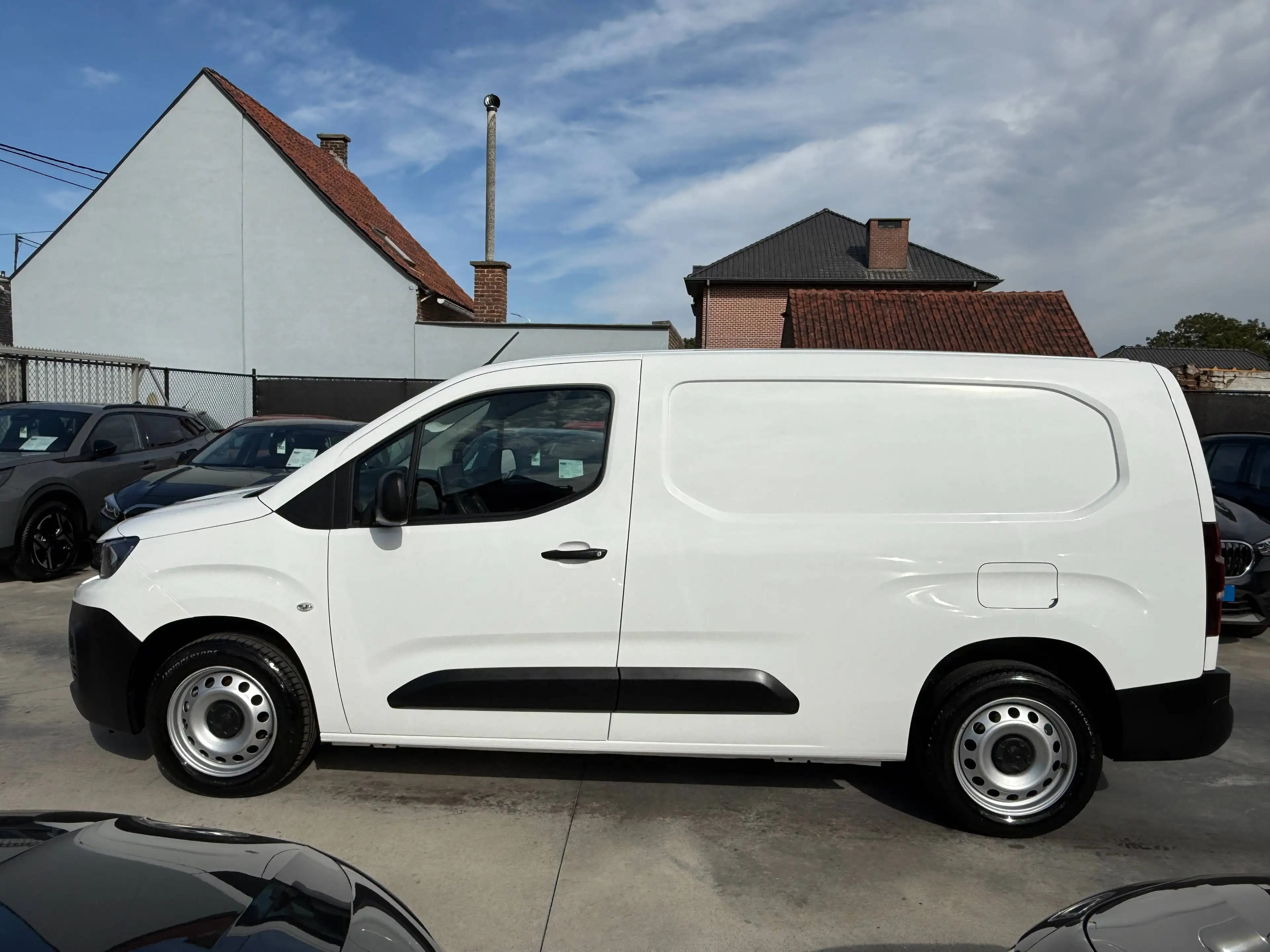 Peugeot Partner 1.5 BLUEHDI 102PK L2 CARPLAY NAVIGATIE BLUETOOTH PDC A/C — photo 8