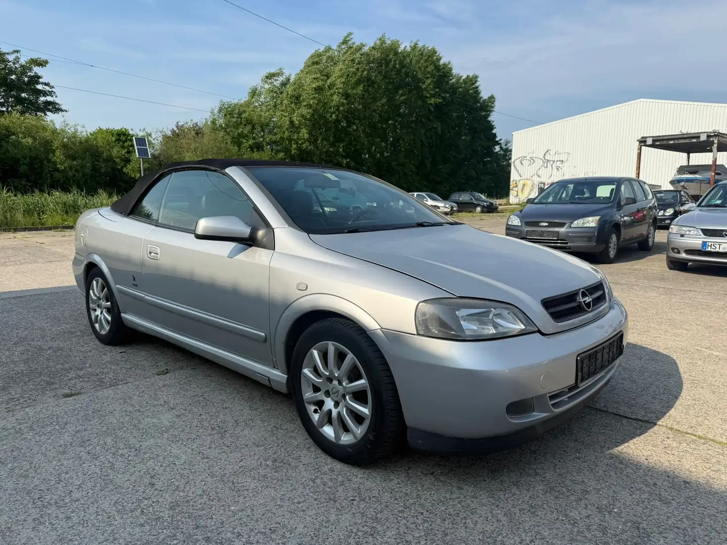 Opel Astra 2.2 16V SERVICE NEU ! TÜV NEU ! Grau - 2