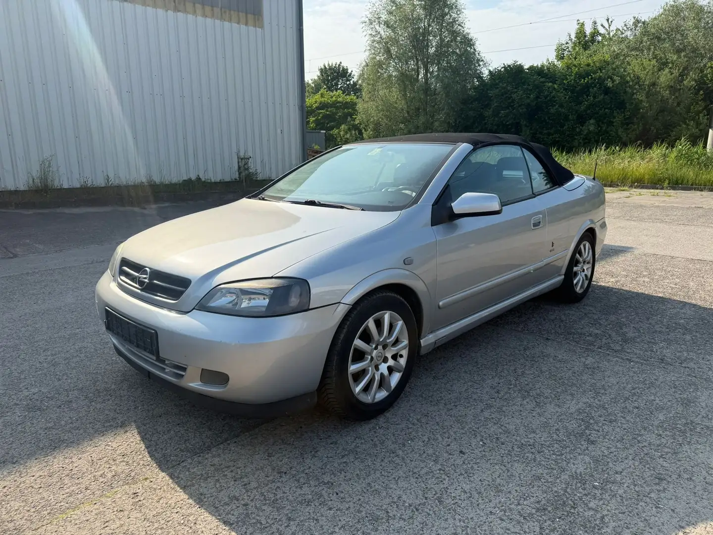 Opel Astra 2.2 16V SERVICE NEU ! TÜV NEU ! Grau - 1