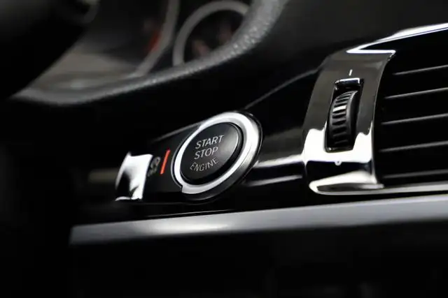 BMW X4 view 15