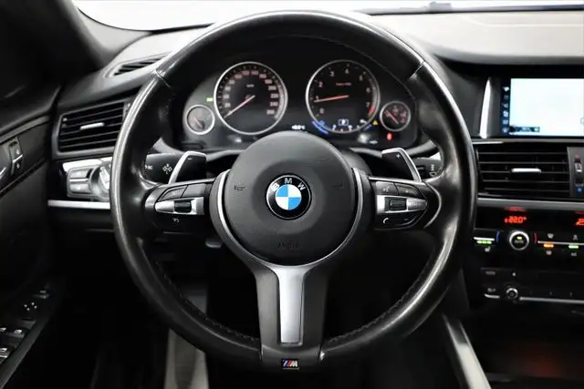 BMW X4 view 14