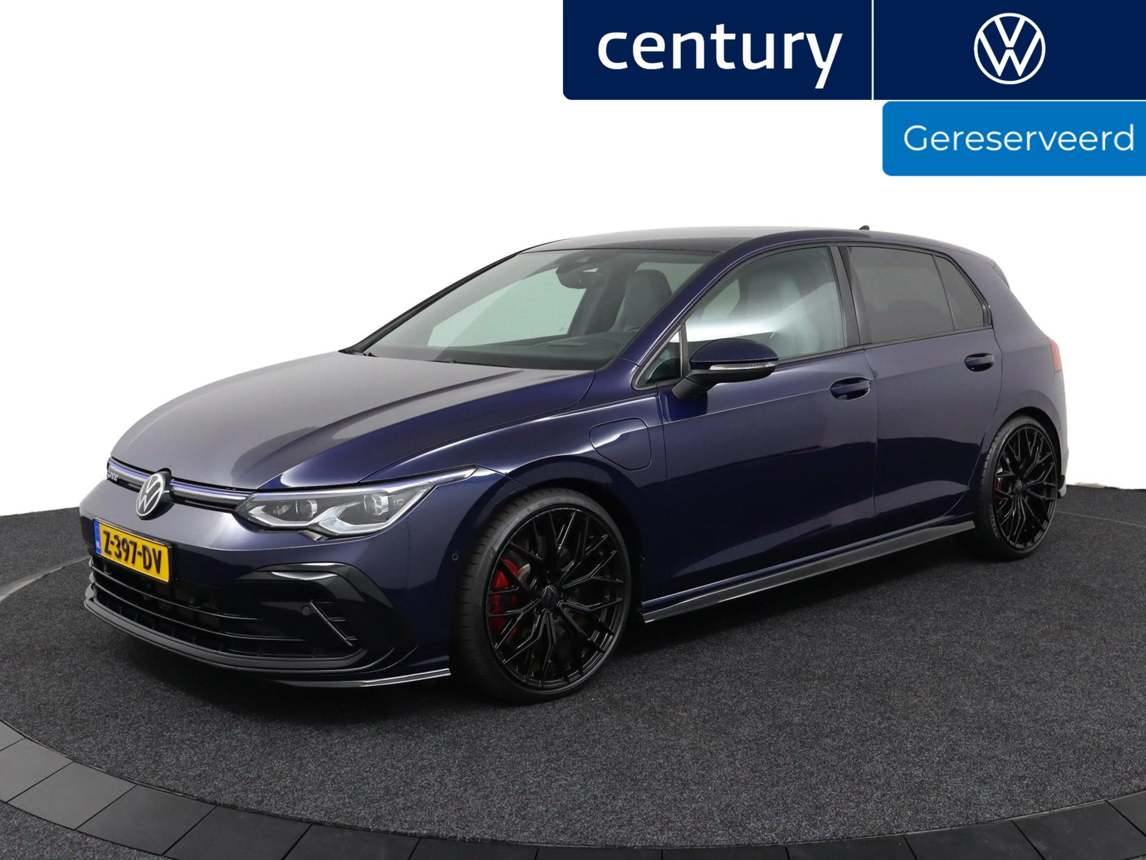 Volkswagen Golf GTE 1.4 eHybrid / Head-Up / Keyless / Camera / Leer /