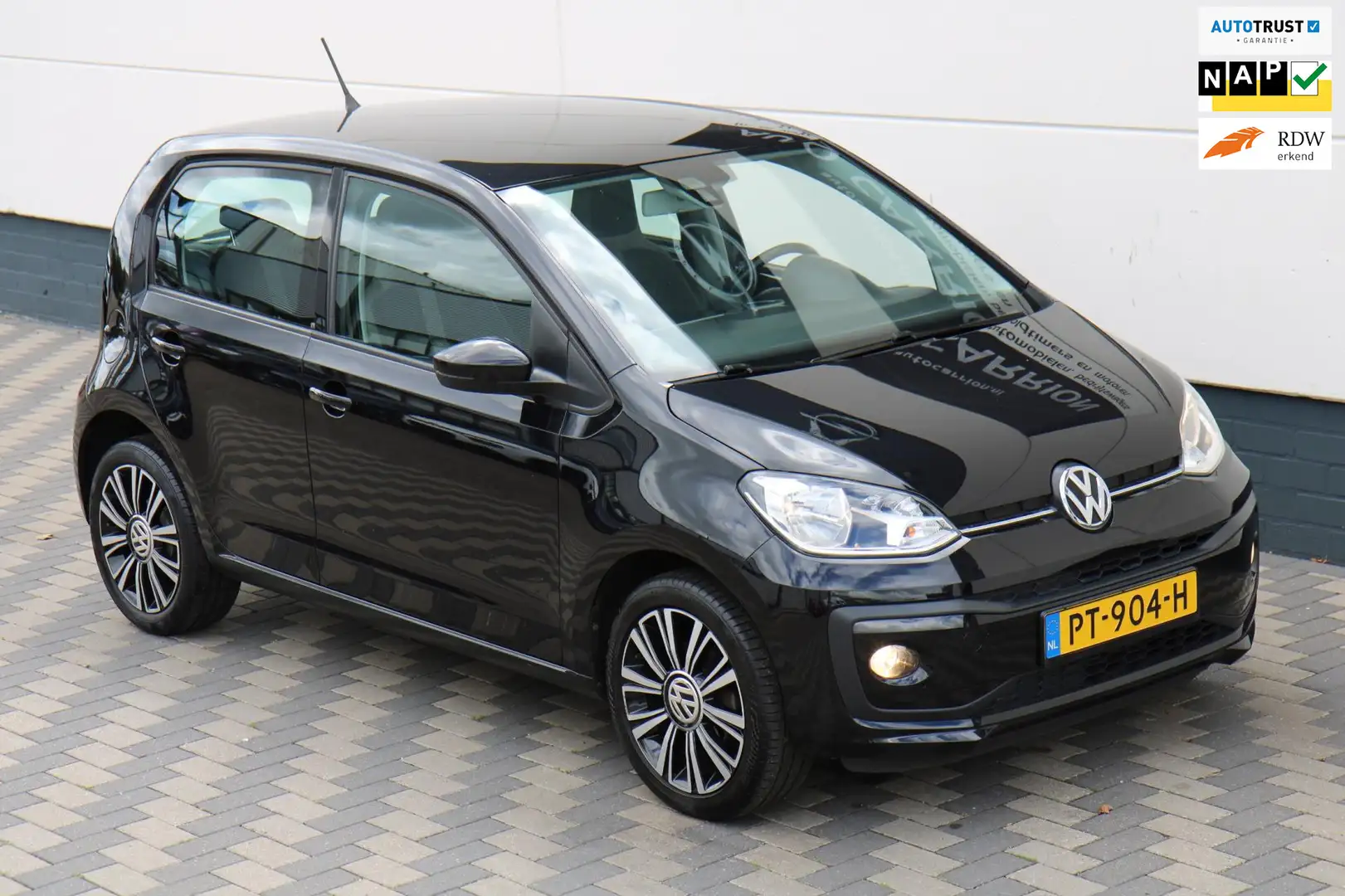 Volkswagen up! 1.0 BMT high up! Airco Cruise Bluetooth NAP ! Zwart - 1
