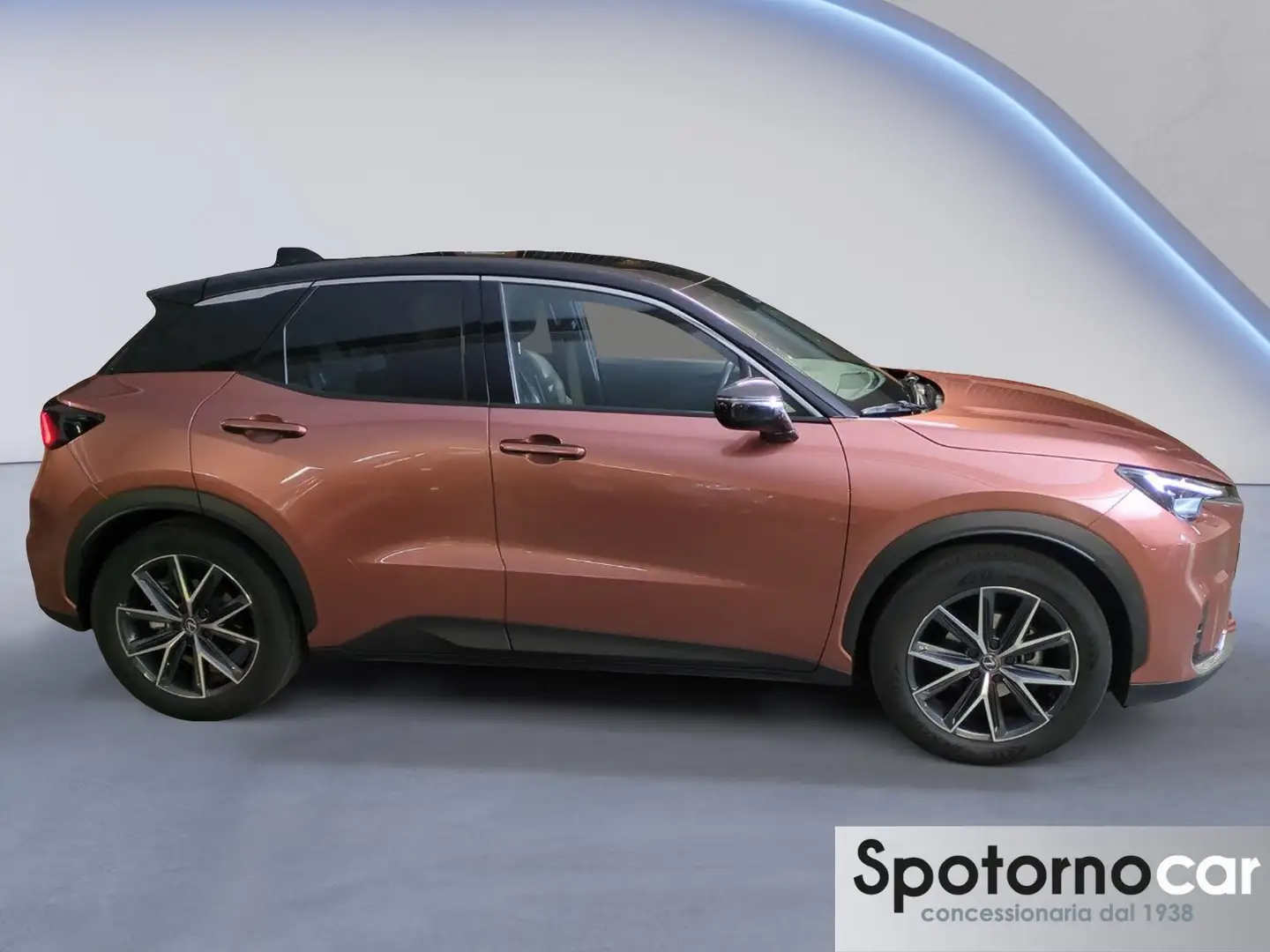 Lexus LBX LBX Hybrid Cool - 2