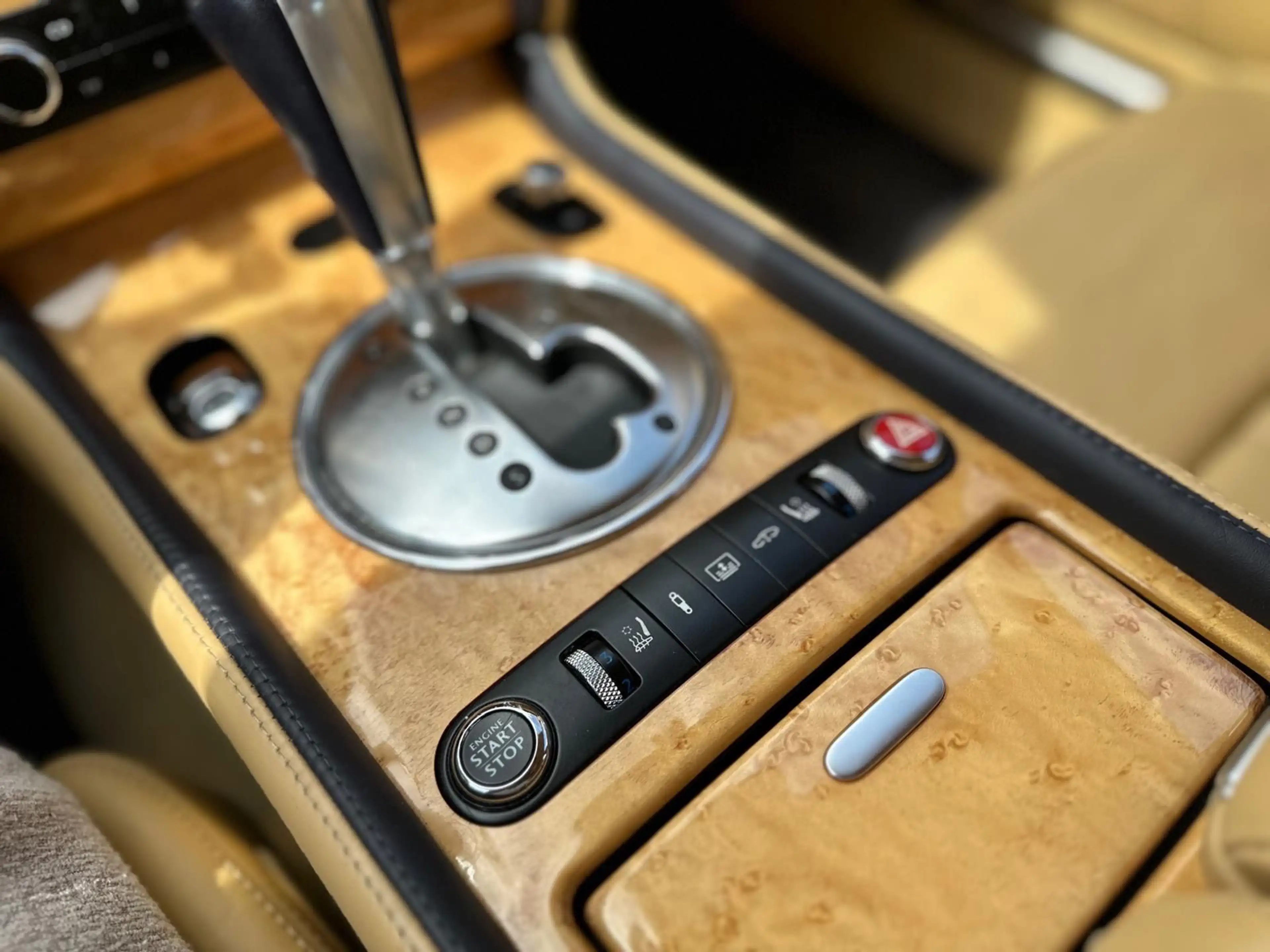 Bentley Flying Spur 4 x Massage 4 x Sitzeblüftung Top — photo 15