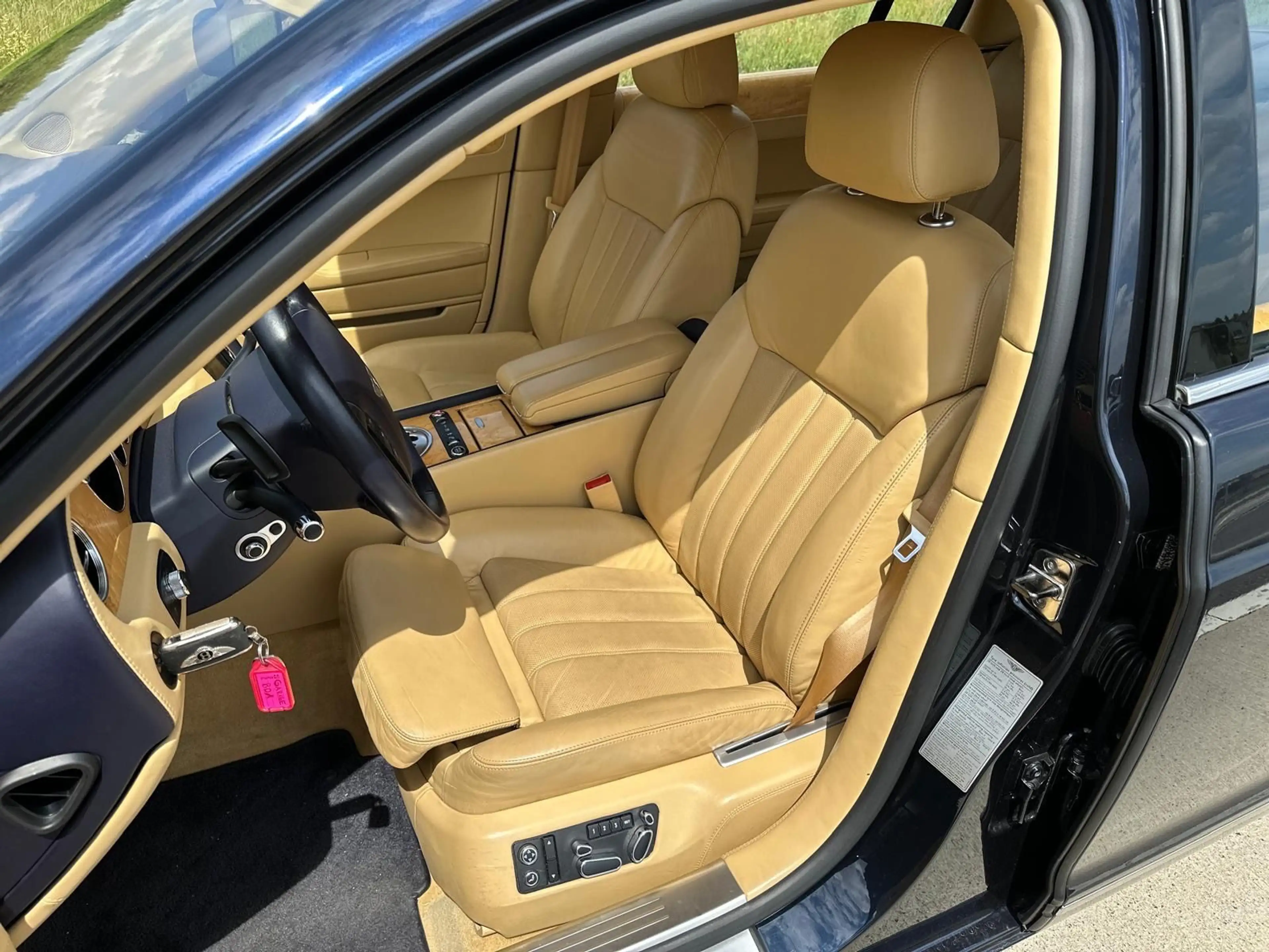 Bentley Flying Spur 4 x Massage 4 x Sitzeblüftung Top — photo 11