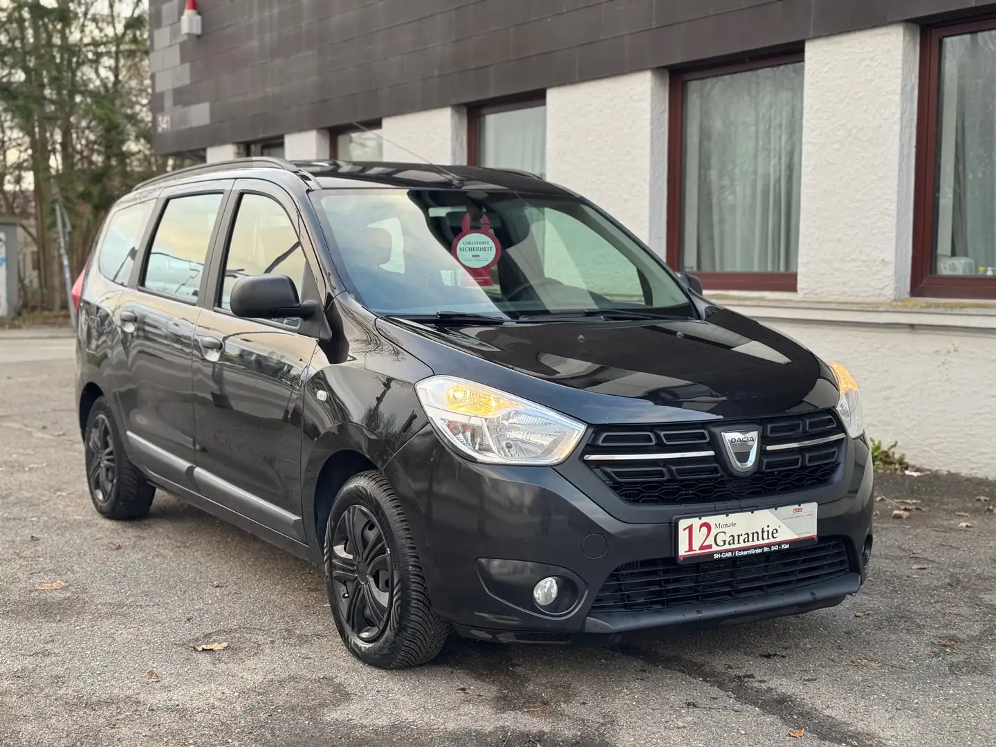 Dacia Lodgy 7 SITZE / TÜV NEU / - 1