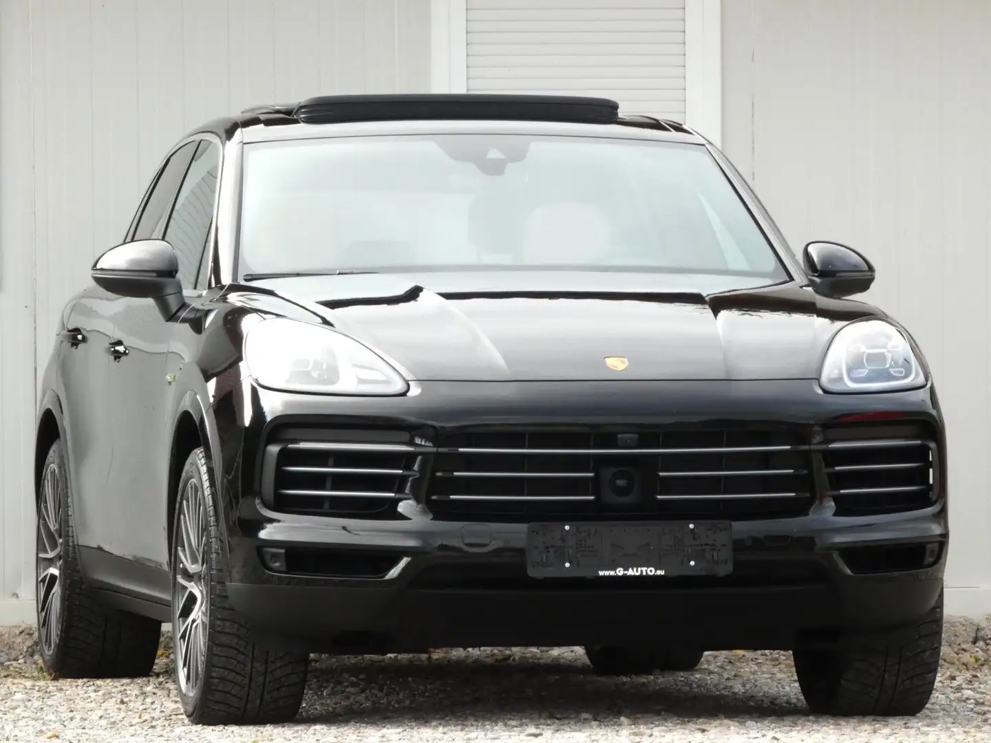Porsche Cayenne E-Hybrid SportChrono 360*KAM/PANO/BOSE Schwarz - 1