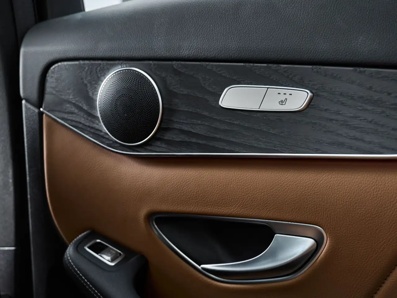 Mercedes-Benz GLC photo Mercedes-Benz GLC