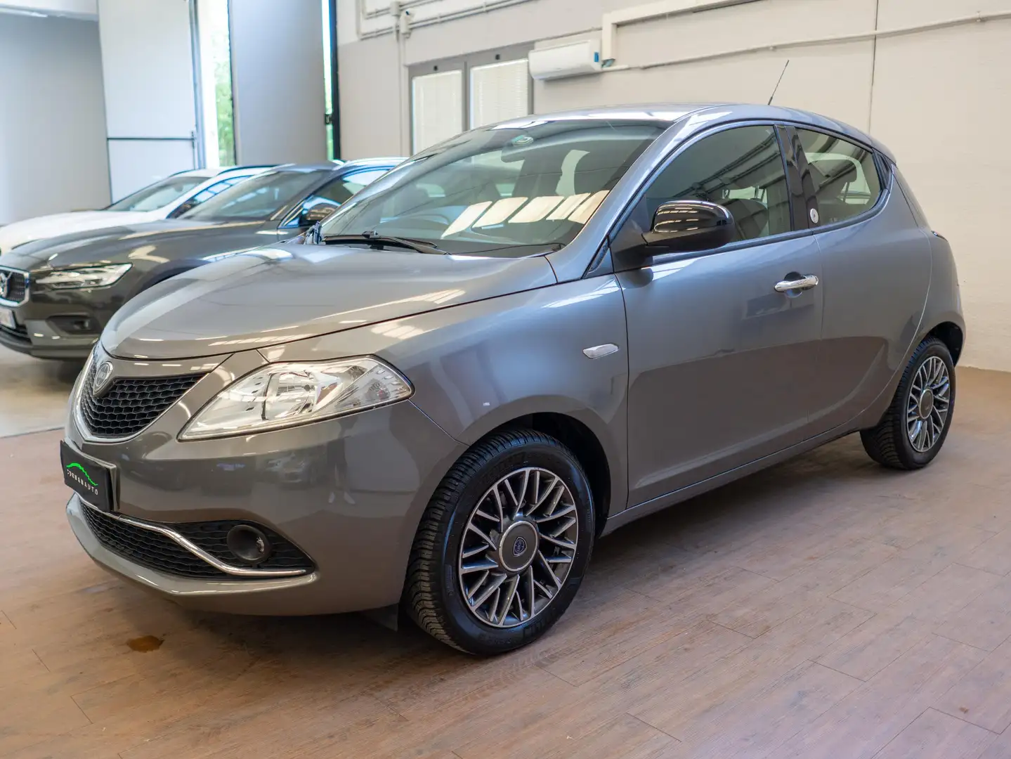 Lancia Ypsilon III 2015 1.2 Platinum ecochic Gpl 69cv 45000 KM Grigio - 1