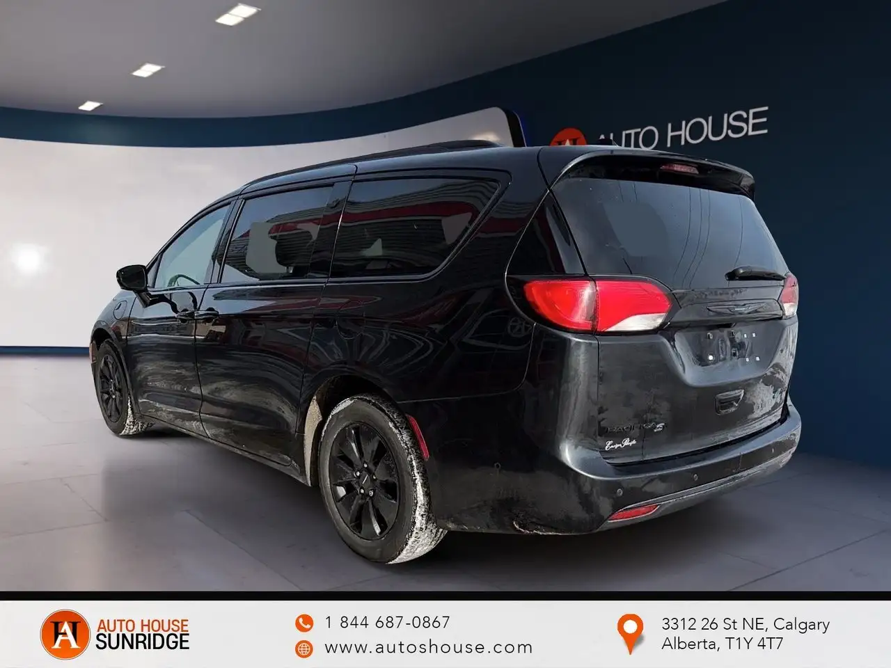 Chrysler Pacifica снимка Chrysler Pacifica