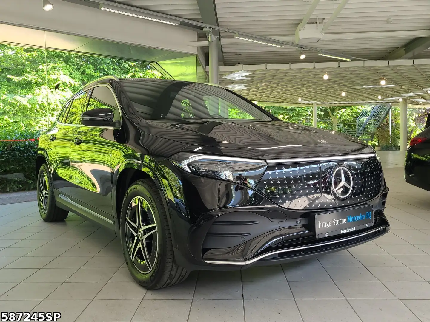 Mercedes-Benz EQA 300 4M AMG  LED Lenkradhzg Ambiente Sitzhzg. Negro - 2