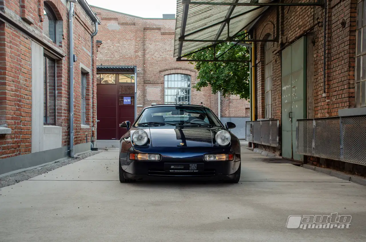 Porsche 928 GTS - Schalter - österr. Erstauslieferung - Mitternachtsblau, foto 6