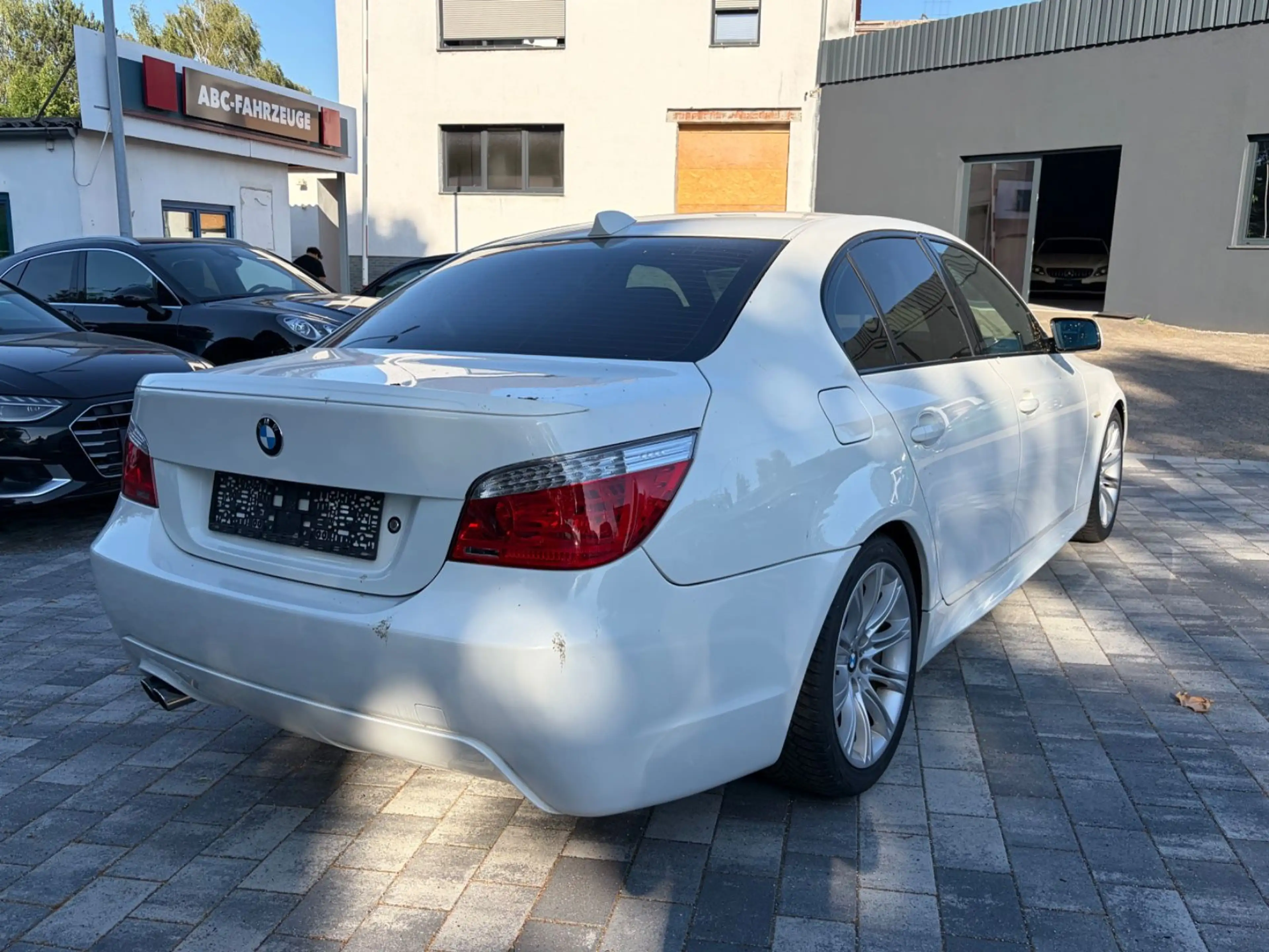 BMW 525 i Limousine — photo 5