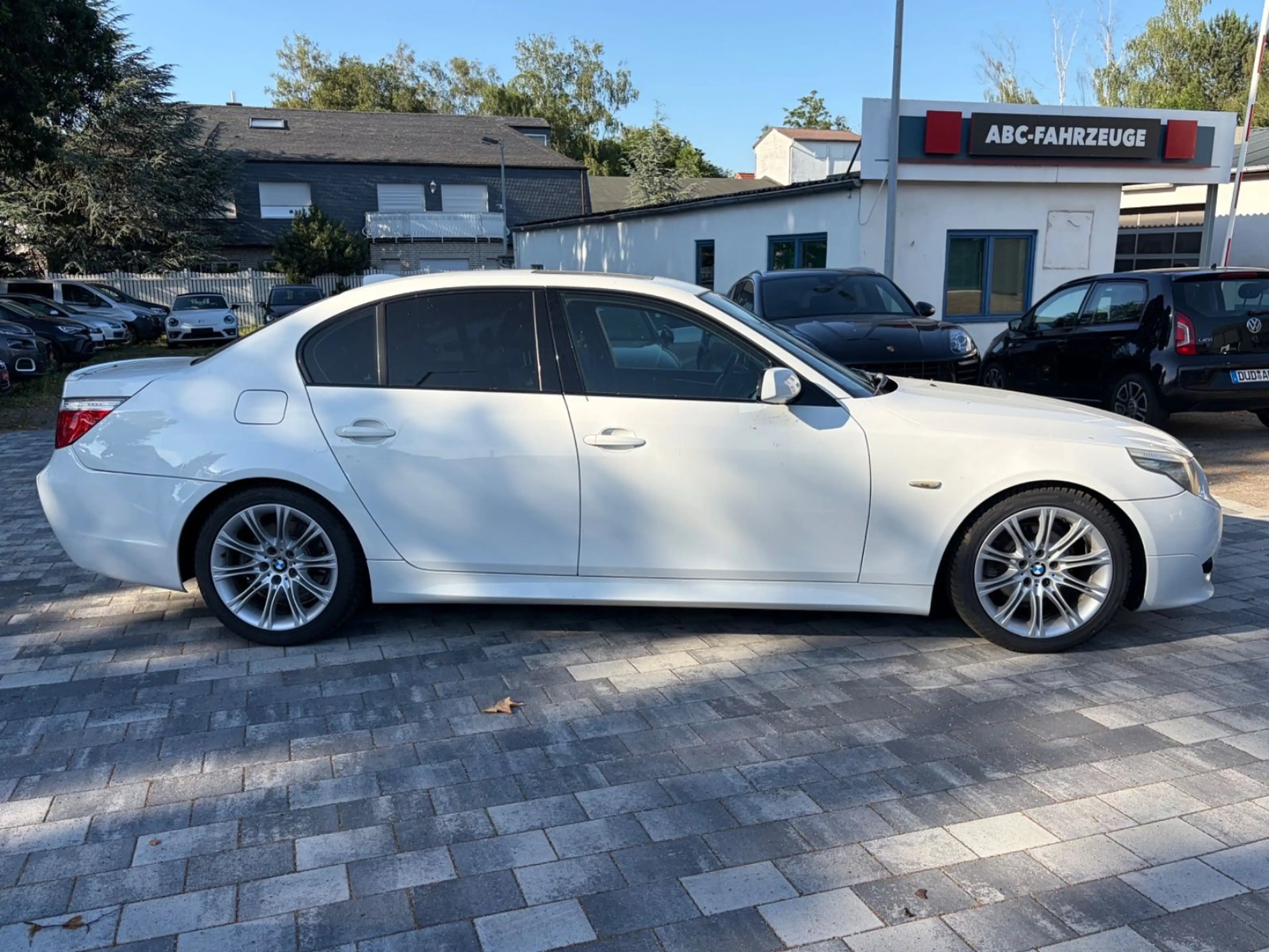 BMW 525 i Limousine — photo 4