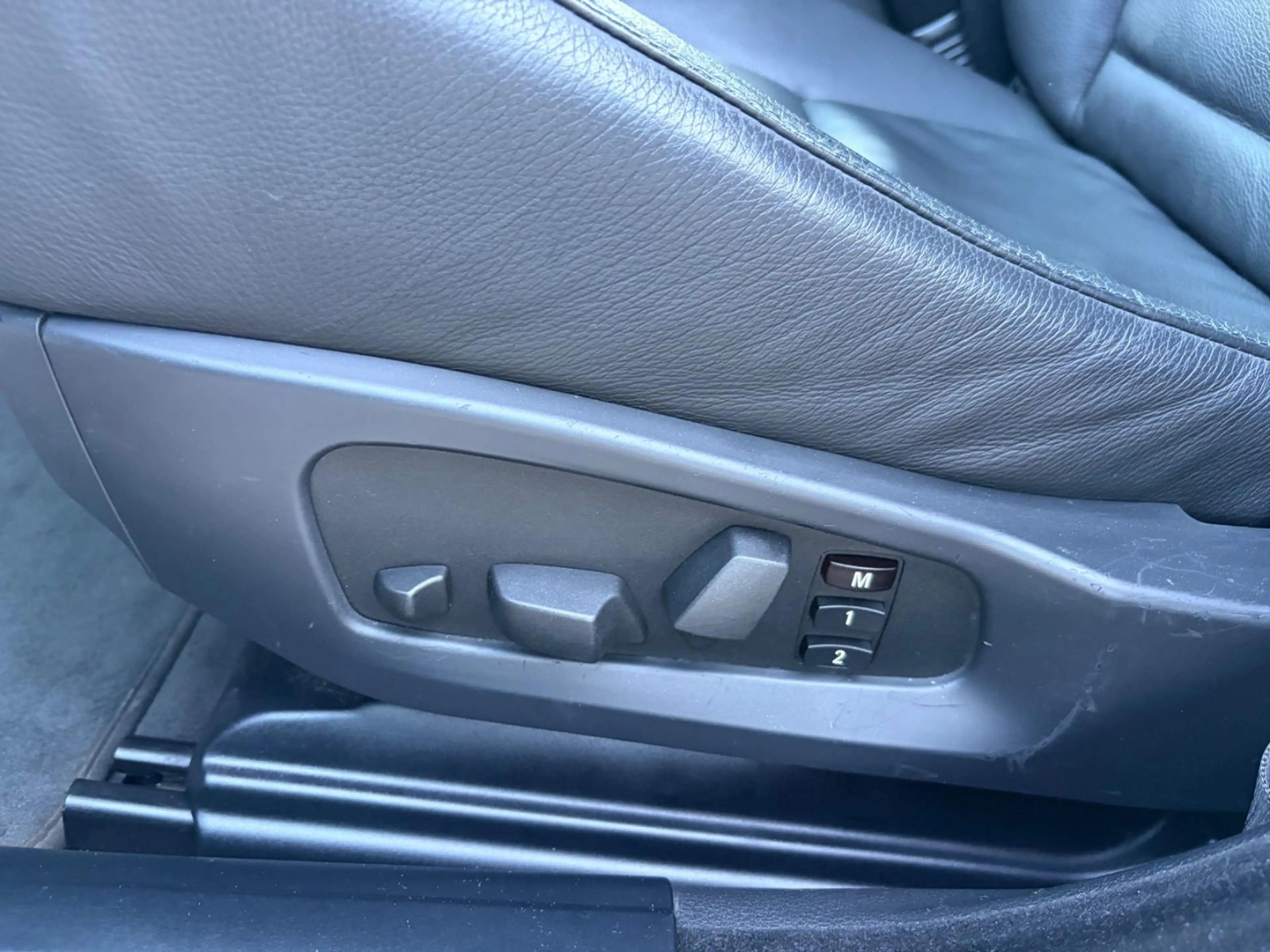 BMW 525 i Limousine — photo 12