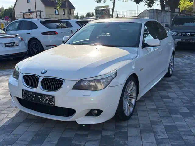 BMW 525 i Facelift M-Paket / Schiebedach / HU NEU