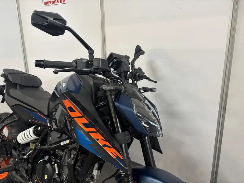 KTM 125 Duke - foto 3