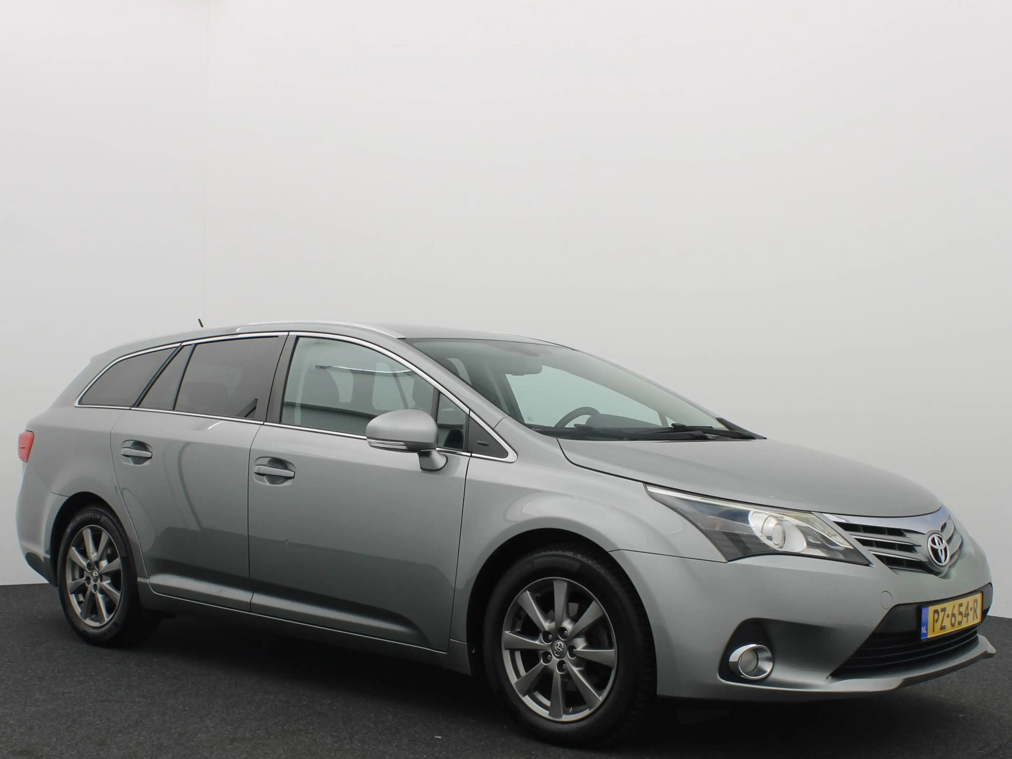 Toyota Avensis Wagon 2.0 D-4D Dynamic Business TREKHAAK / CAMERA — photo 17