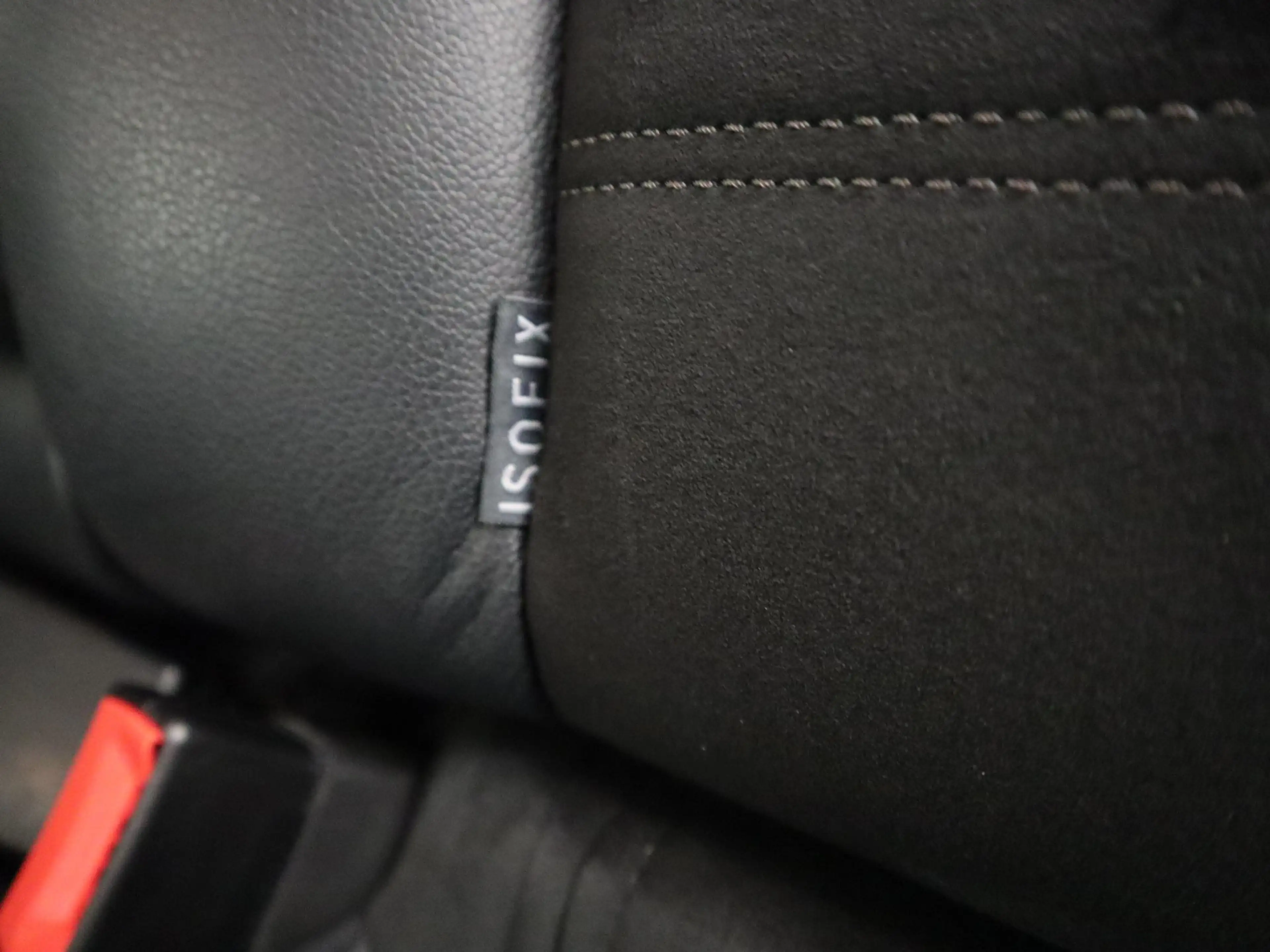 Toyota Avensis Wagon 2.0 D-4D Dynamic Business TREKHAAK / CAMERA — photo 40